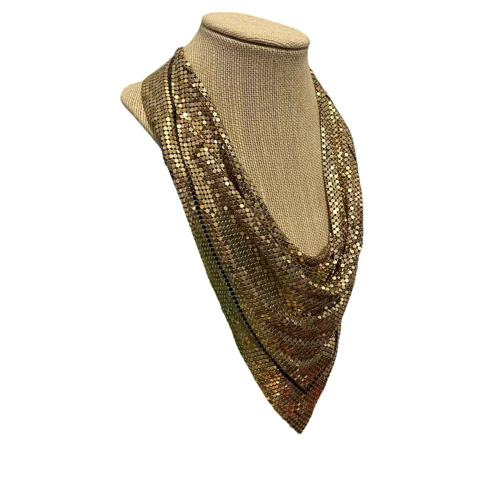 Vintage WHITING & DAVIS Gold Tone Mesh Like Purse or Bag Disco Retro Necklace